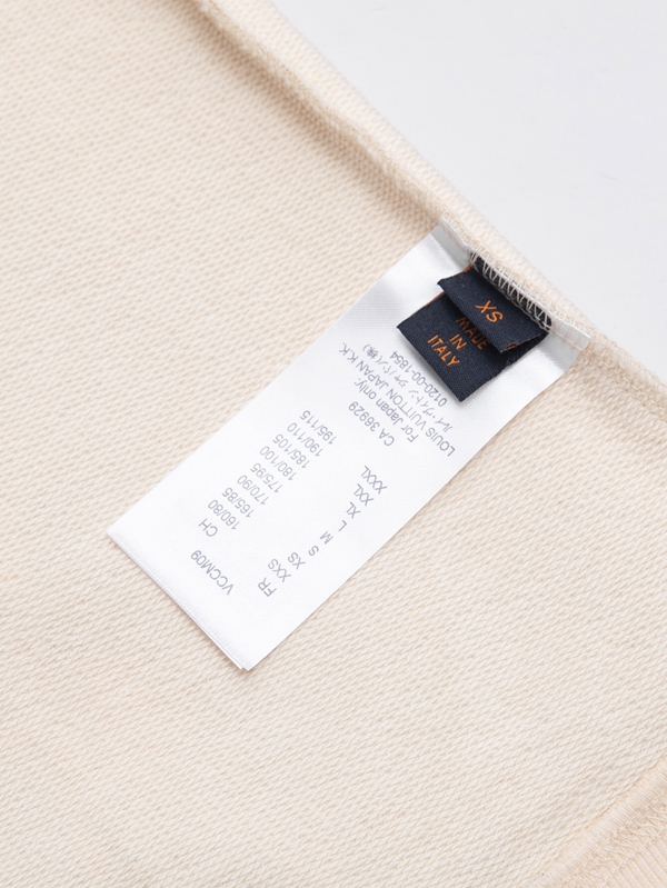 ブランドパーカー着用イメージ